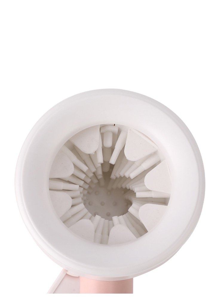 Silicone Paw Cleaner Cup for Dogs & Cats – photo 8 Silicone Paw Cleaner Cup for Dogs & Cats – photo 8