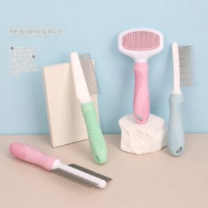 Deshedding & Detangling Comb for Cats & Dogs